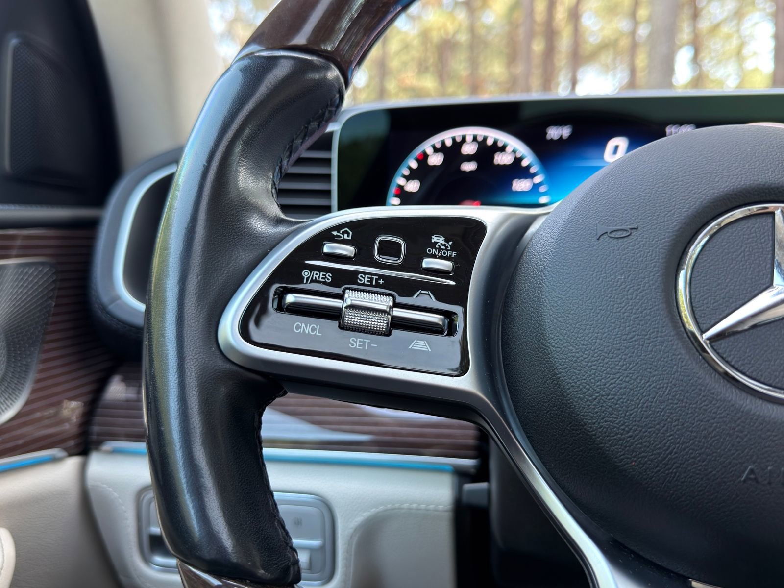 Certified 2022 Mercedes-Benz GLE 450 4MATIC image 25