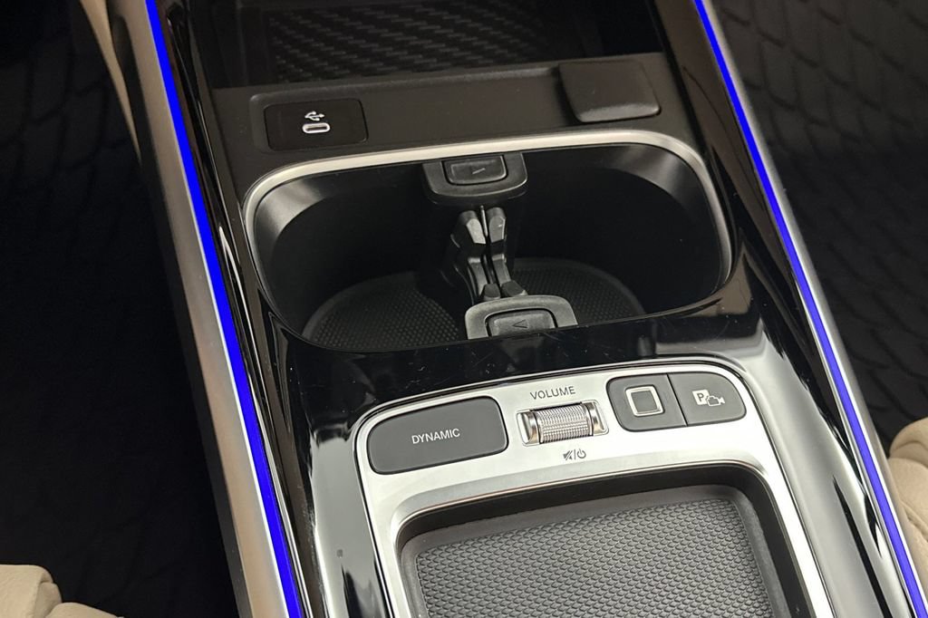 Used 2026 Mercedes-Benz GLB 250 image 34