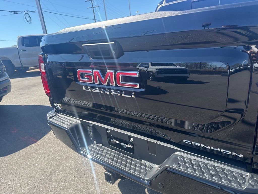 New 2026 GMC Canyon Denali AWD/4WD image 32