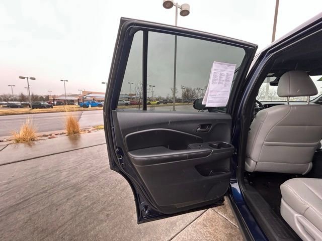 Used 2023 Honda Passport EX-L image 22