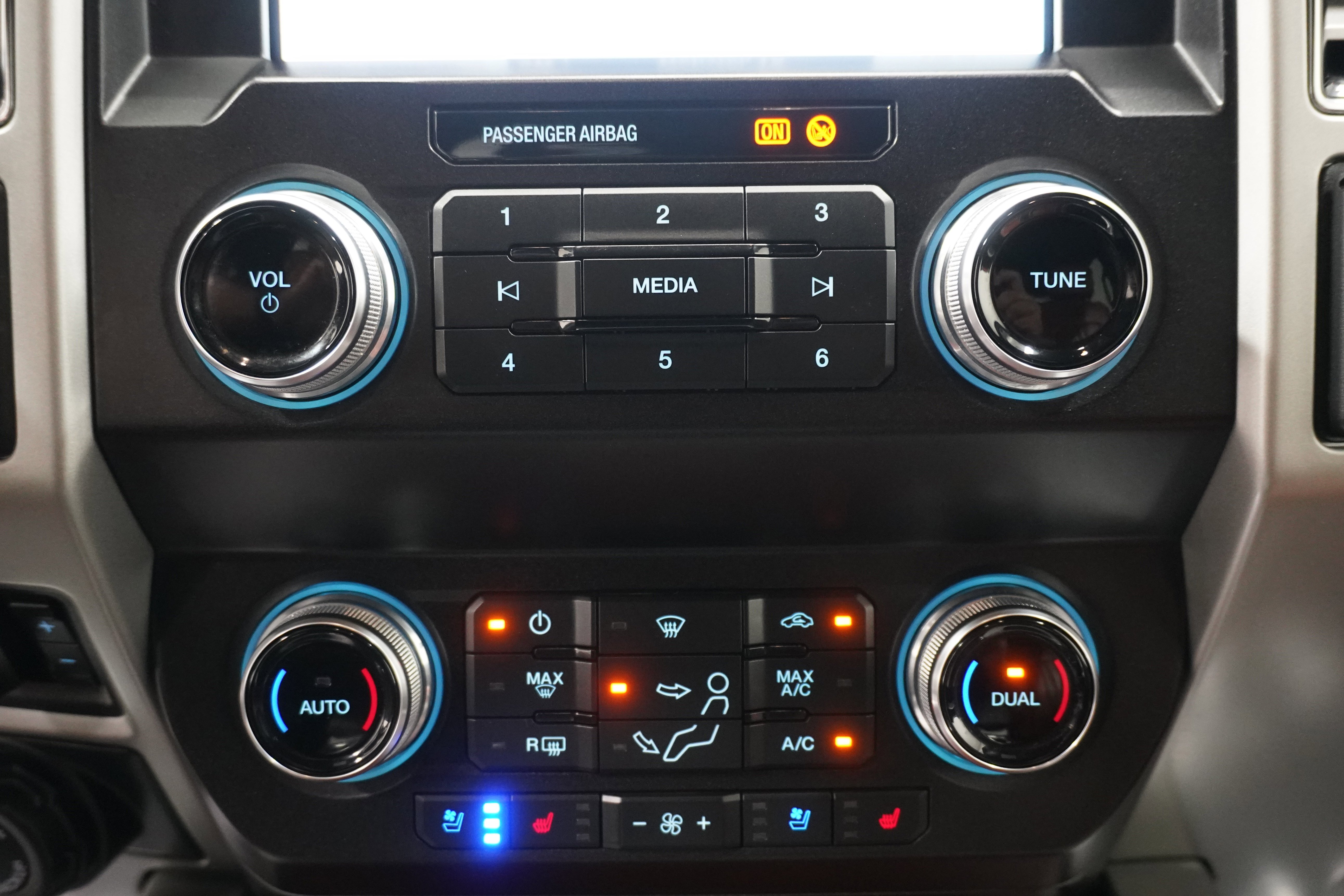 Used 2021 Ford F350 King Ranch w/ King Ranch Ultimate Package image 25