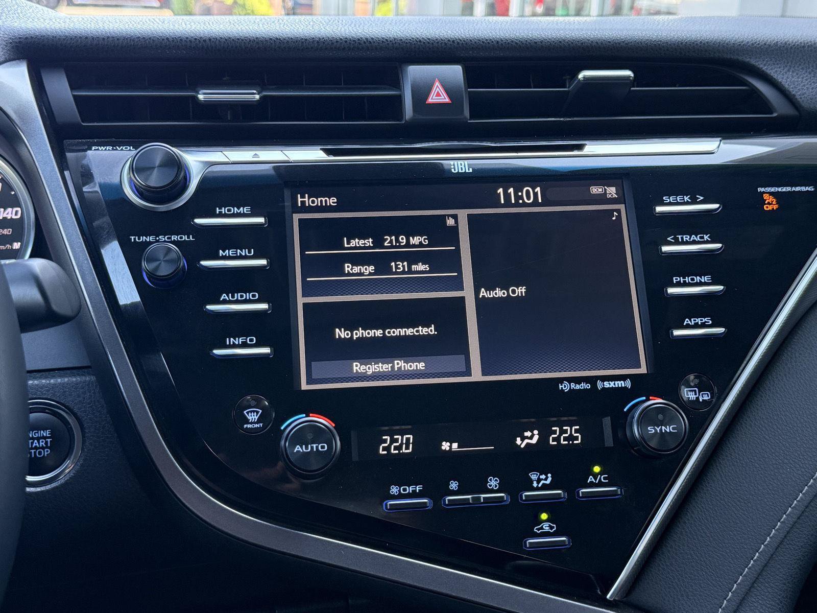 Used 2018 Toyota Camry XSE FWD image 29