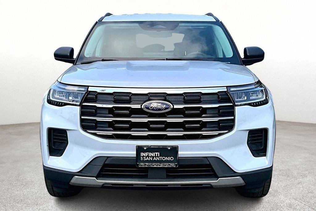 Used 2025 Ford Explorer Active image 6