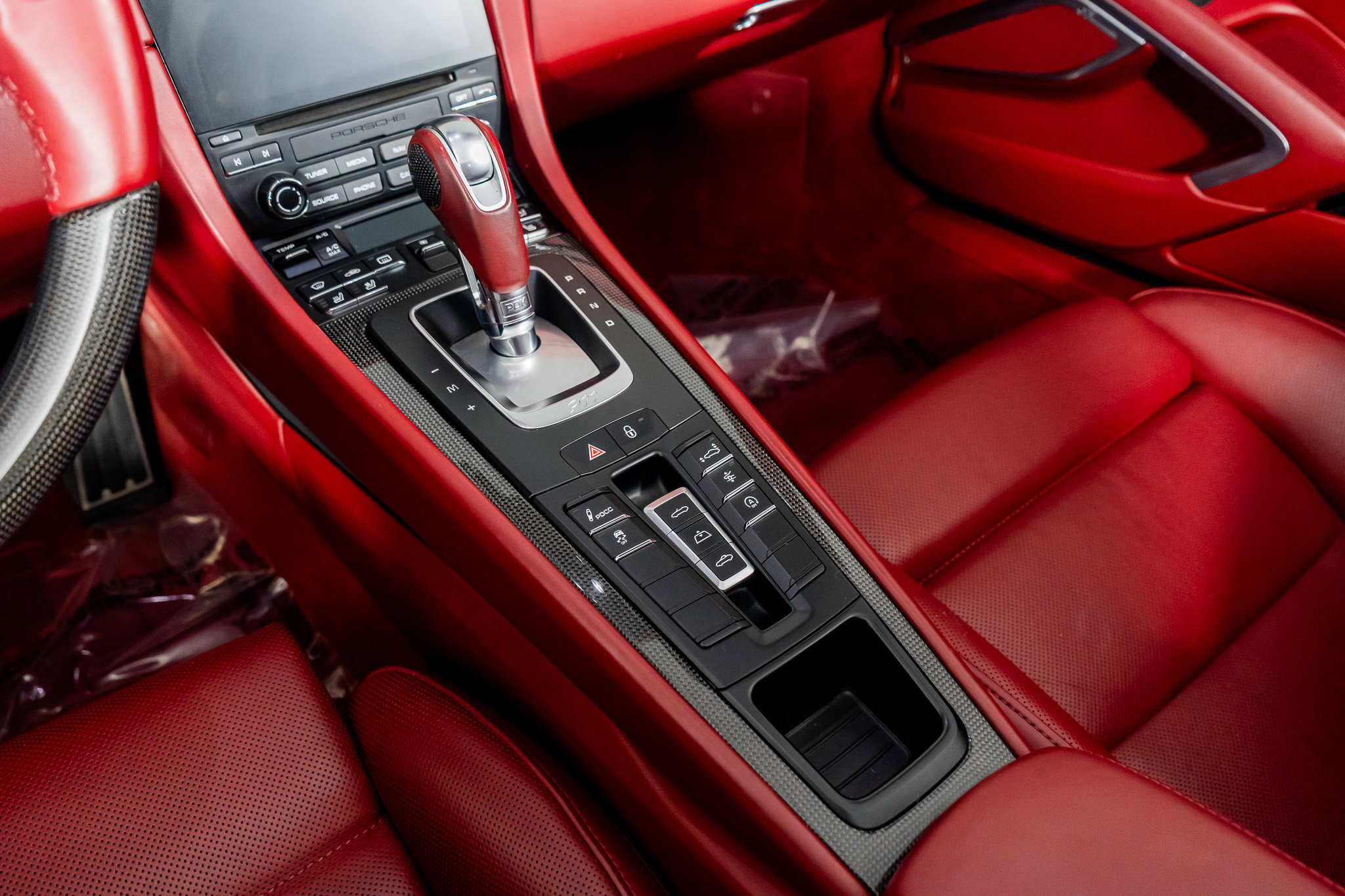 Used 2017 Porsche 911 Turbo S image 31