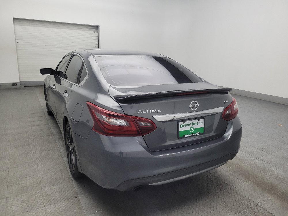 Used 2017 Nissan Altima 2.5 SR w/ Midnight Edition Package FWD image 5