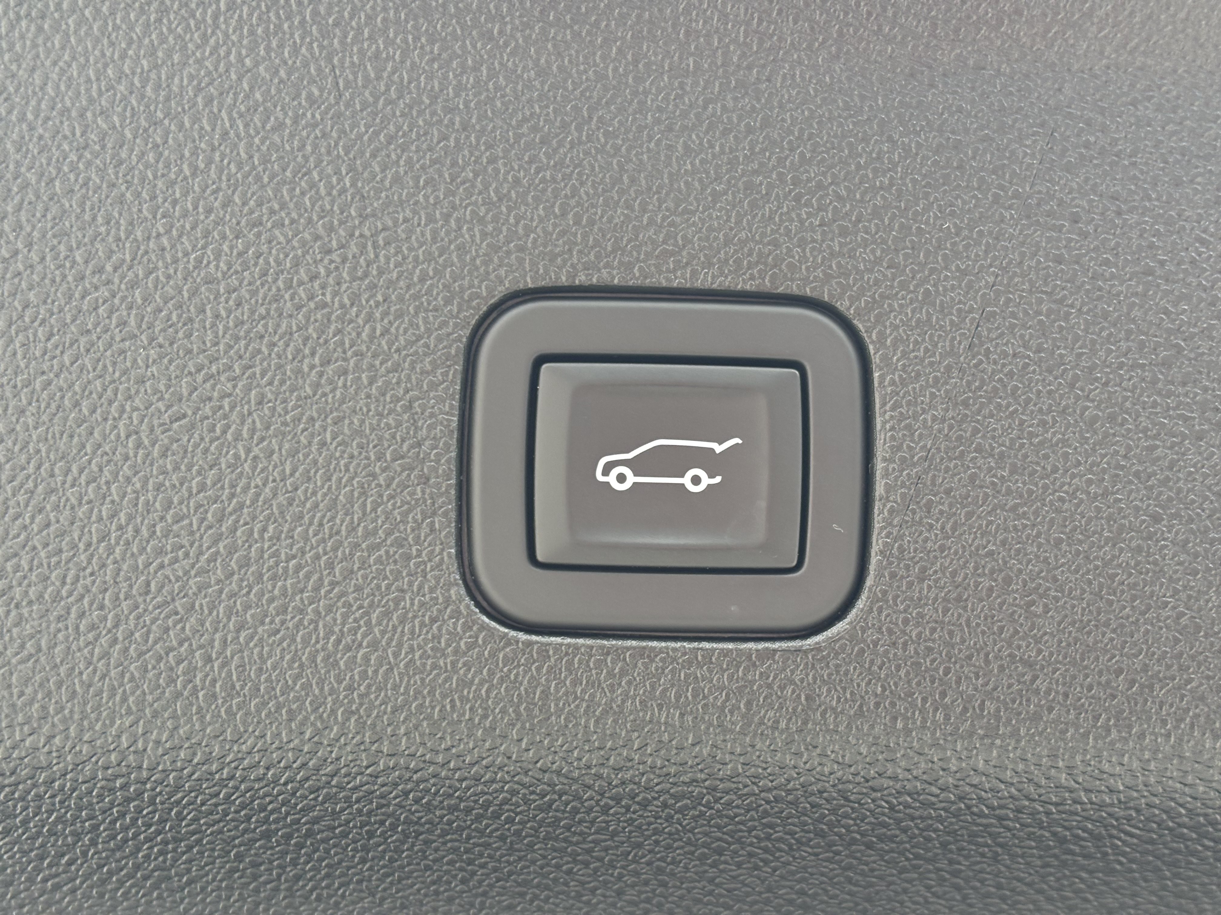 Certified 2025 Cadillac Escalade V AWD/4WD image 11