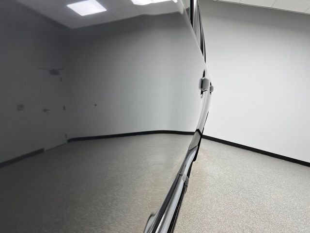 Used 2014 Toyota Land Cruiser image 13