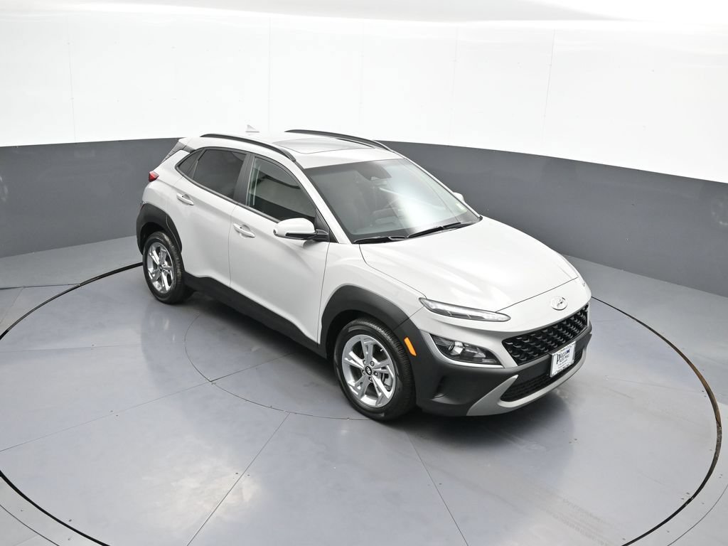 Certified 2022 Hyundai Kona SEL w/ Convenience Package AWD/4WD image 37