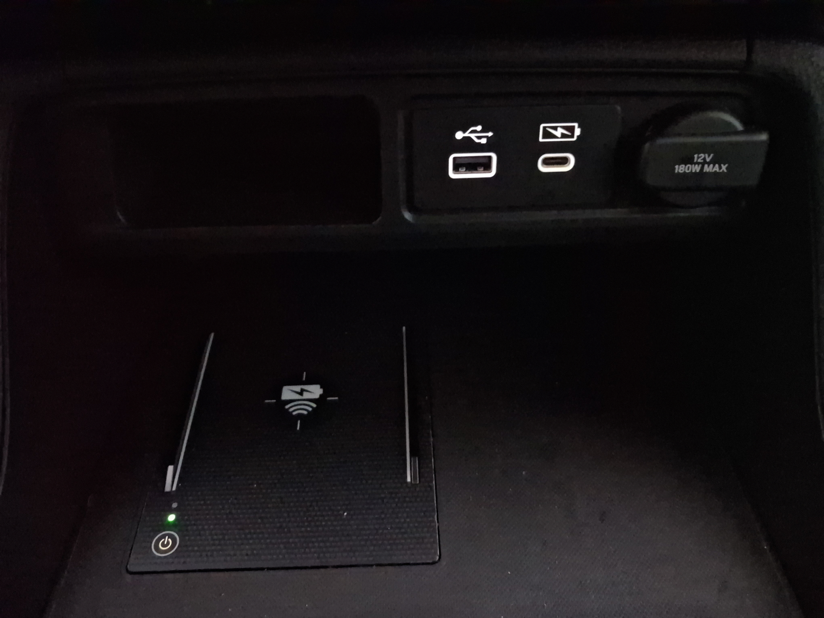Used 2025 Honda Pilot Touring image 18