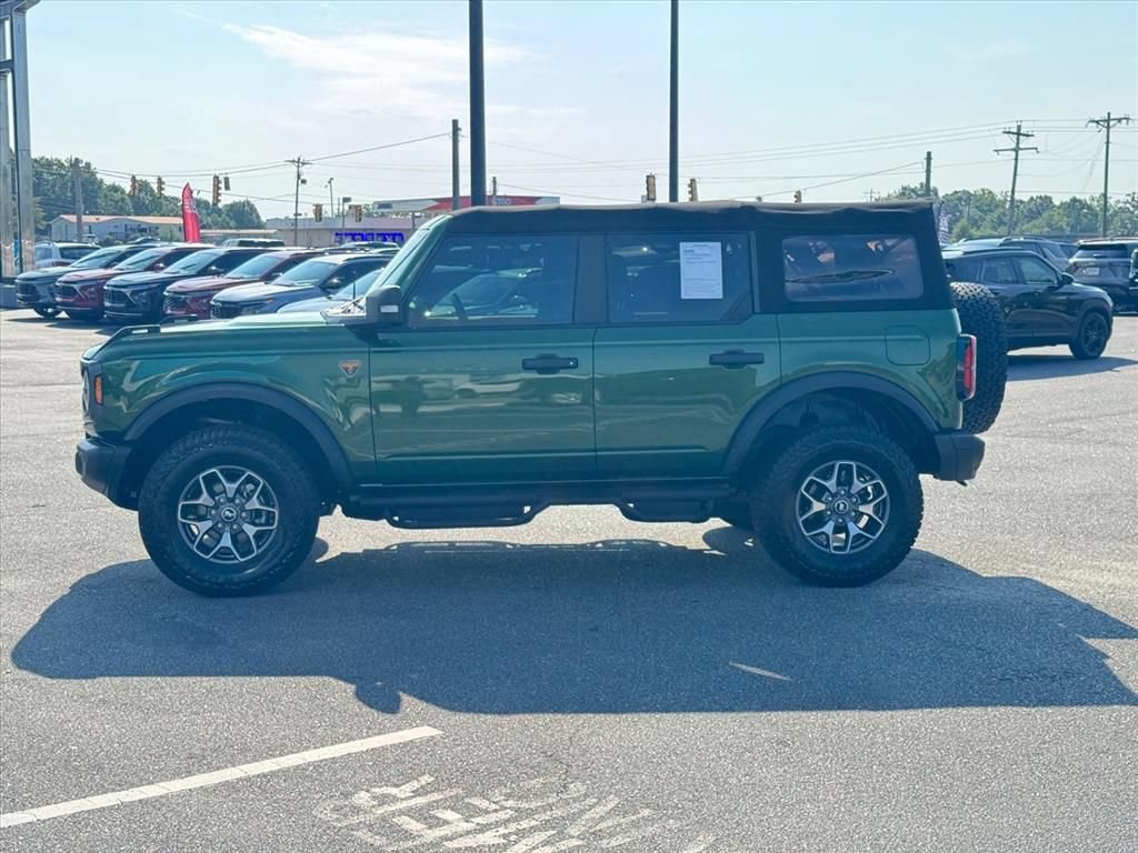Used 2022 Ford Bronco Badlands AWD/4WD image 6