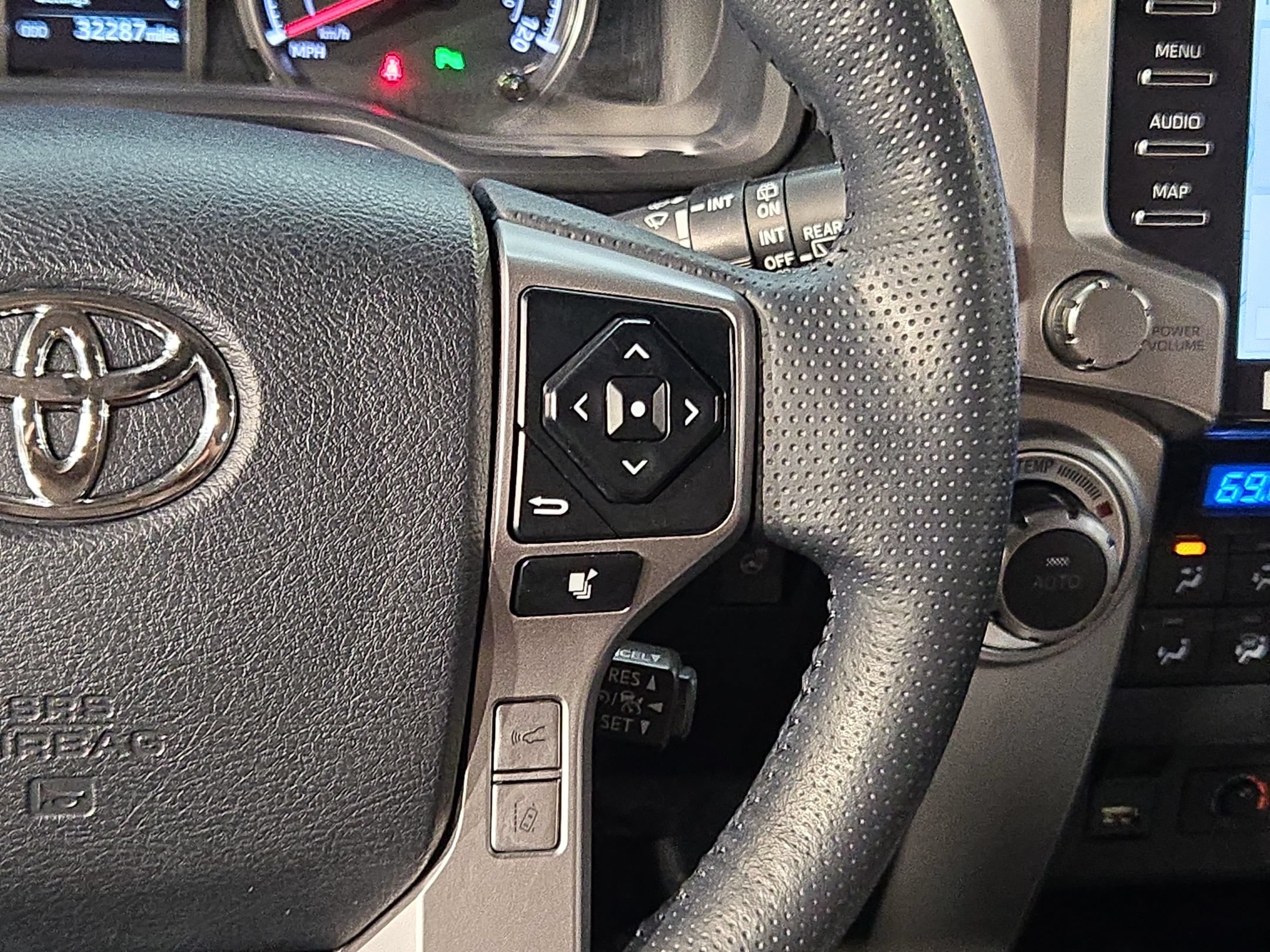 Certified 2024 Toyota 4Runner Limited AWD/4WD image 29