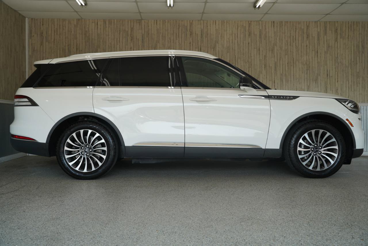 Used 2021 Lincoln Aviator Reserve w/ Elements Package Plus RWD image 6