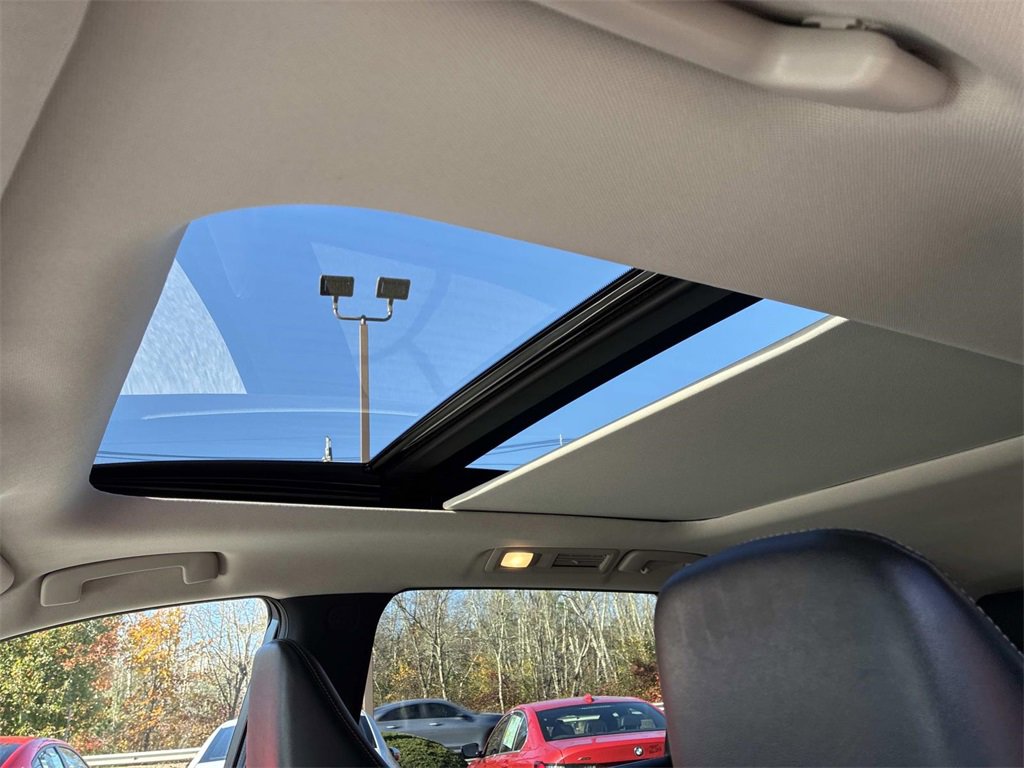 Used 2022 INFINITI QX60 Pure image 25