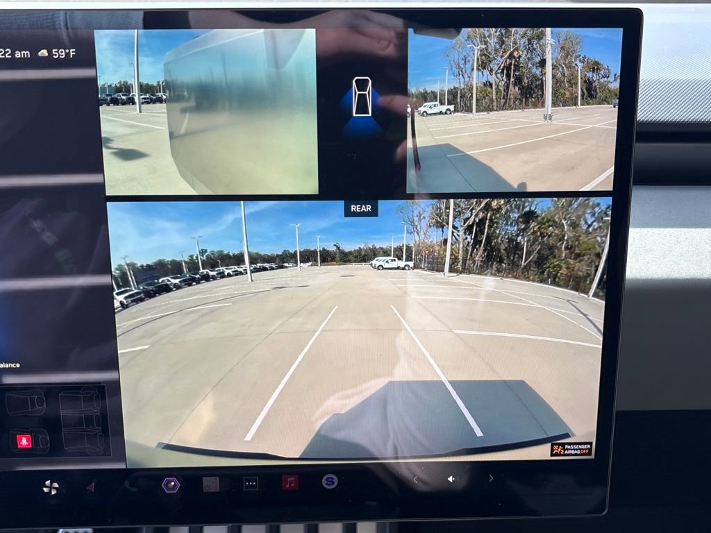 Used 2024 Tesla Cybertruck AWD Crew Cab image 26