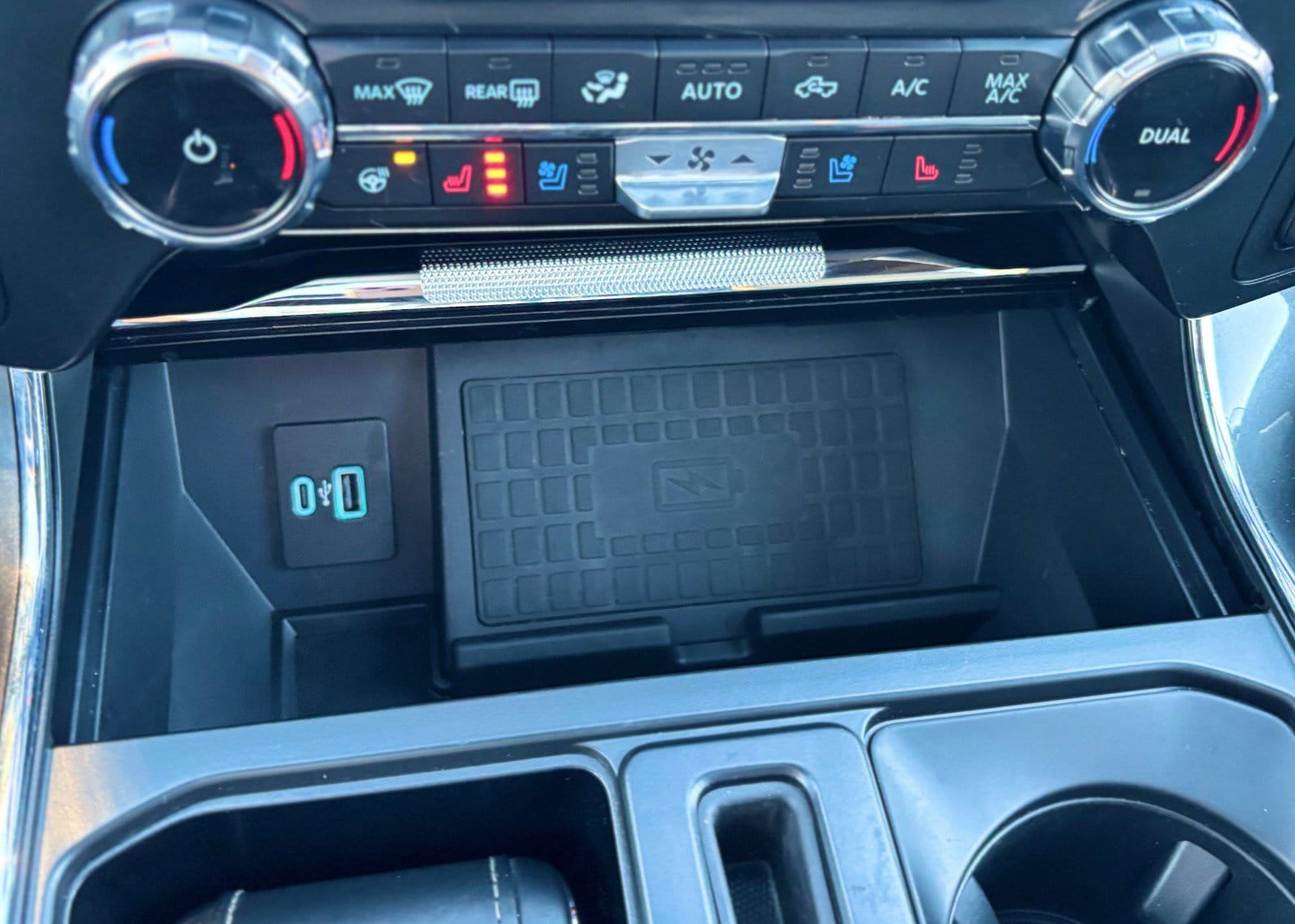 Certified 2022 Ford F150 Lariat w/ Equipment Group 502A High image 53