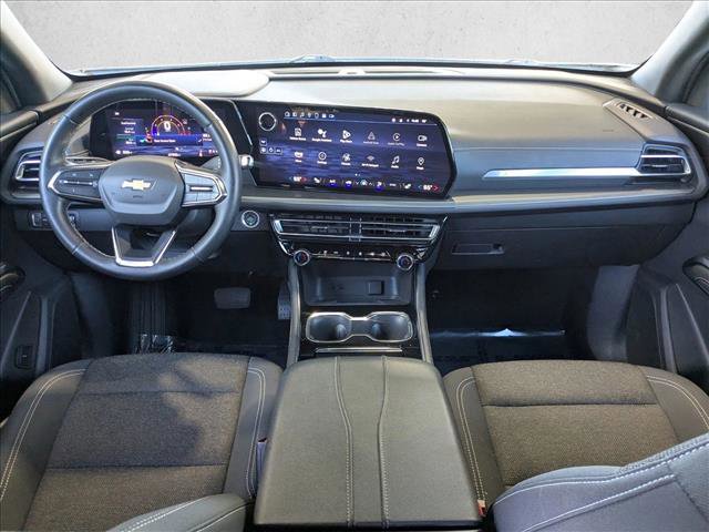 Used 2024 Chevrolet Traverse LT image 16