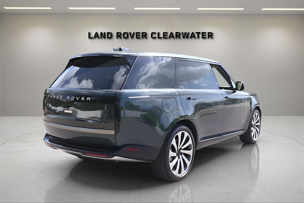New 2026 Land Rover Range Rover Long Wheelbase SE AWD/4WD image 5