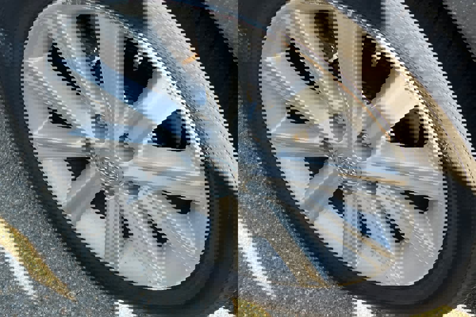 Used 2013 Toyota Camry XLE w/ Leather Pkg image 22