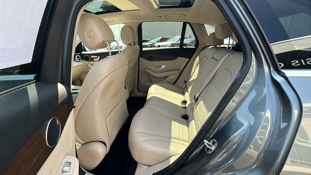 Used 2022 Mercedes-Benz GLC 300 GLC 300 image 37