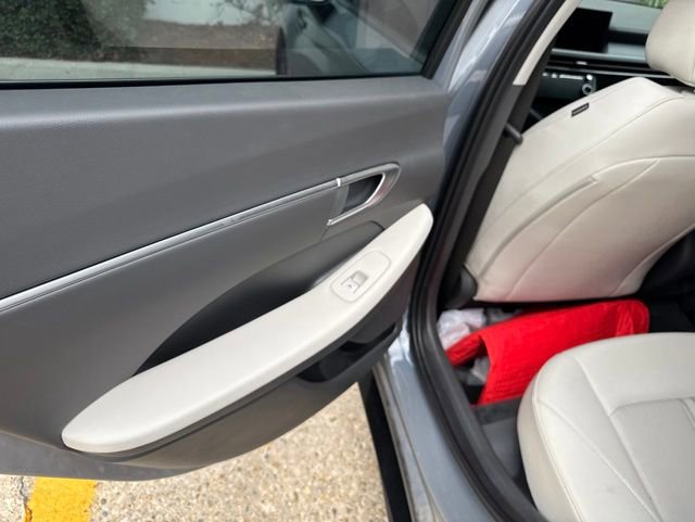 Used 2025 Hyundai Sonata SEL FWD image 27