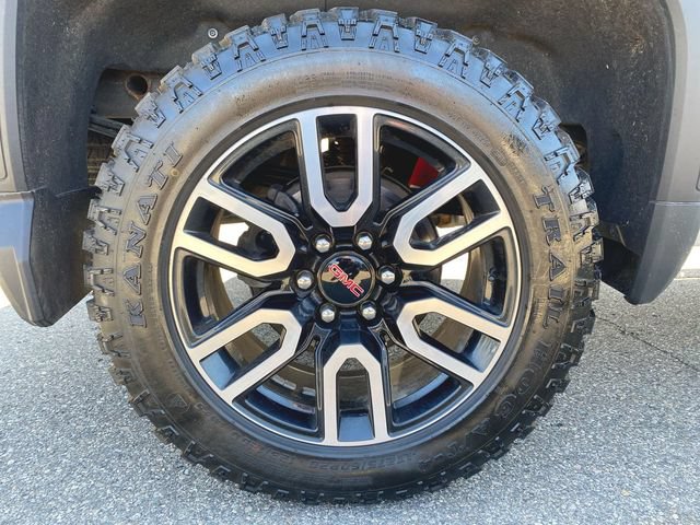 Used 2024 GMC Sierra 1500 AT4 w/ Technology Package AWD/4WD image 33