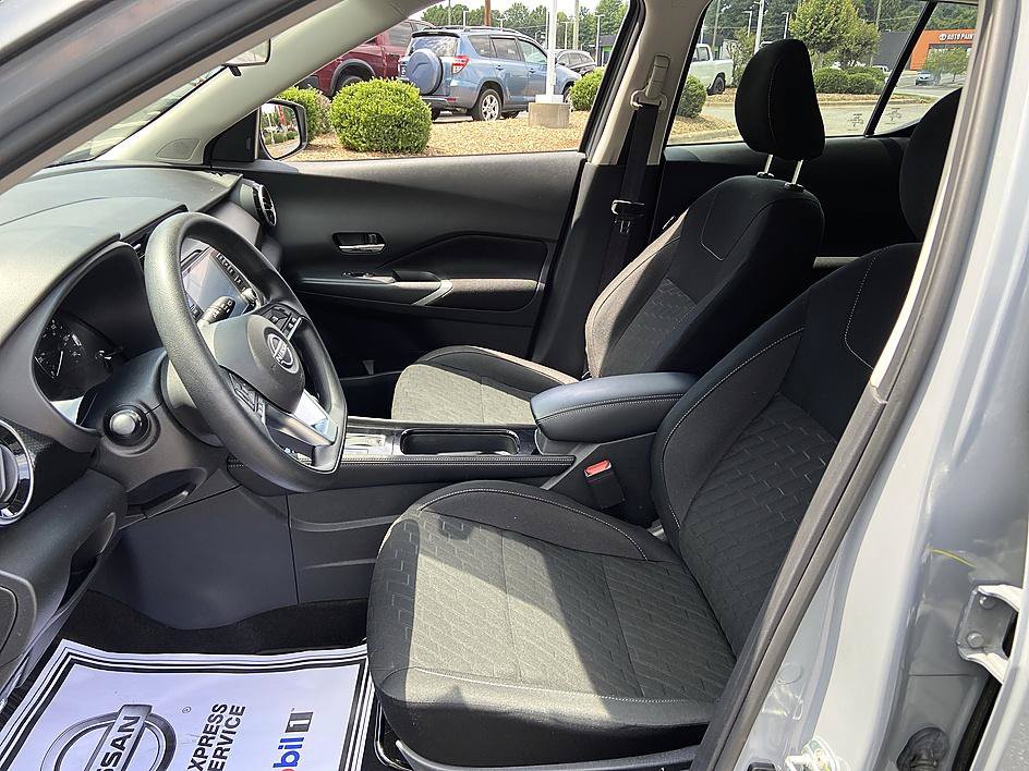 Certified 2024 Nissan Kicks SV w/ Exterior Package FWD image 7