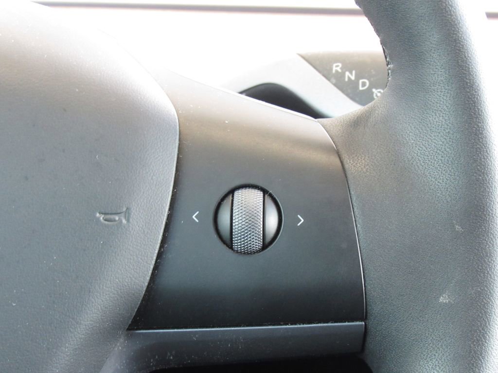 Used 2024 Tesla Model Y Long Range image 25