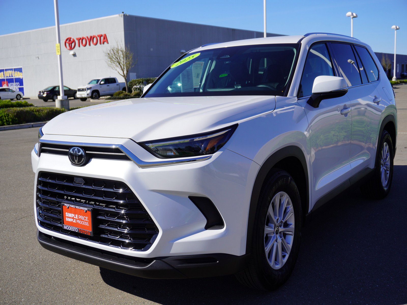 Used 2025 Toyota Grand Highlander AWD image 7