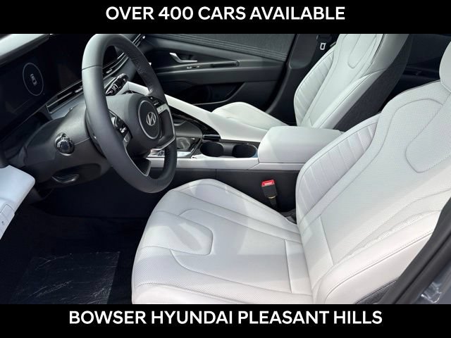 New 2026 Hyundai Elantra Limited FWD image 4