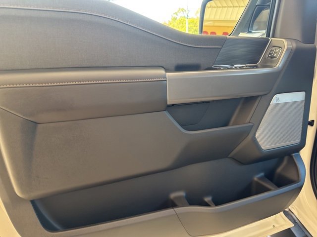 New 2025 Ford F150 Lariat image 13