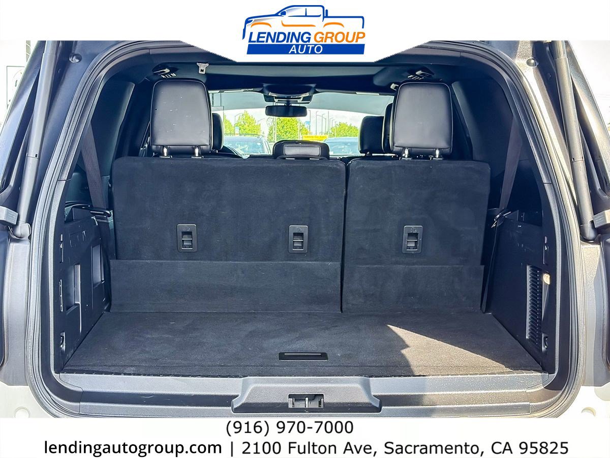 Used 2018 Ford Expedition Max XLT w/ Equipment Group 202A AWD/4WD image 25