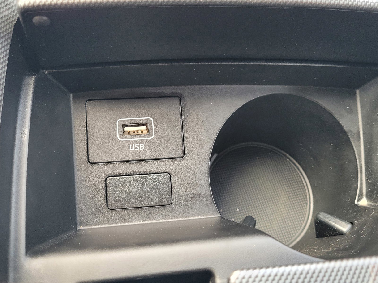 Used 2022 Hyundai Santa Fe SE image 27