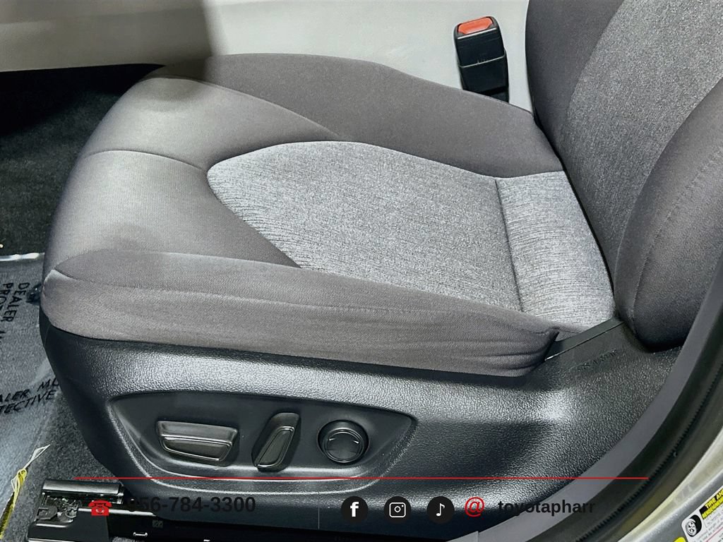 Used 2024 Toyota Camry LE w/ Convenience Package FWD image 17