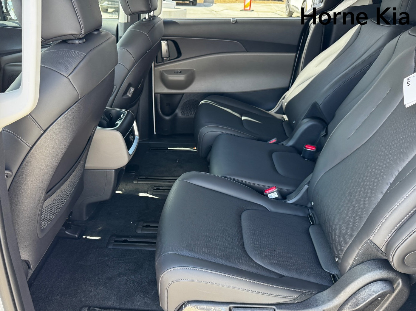 New 2026 Kia Carnival EX FWD image 11