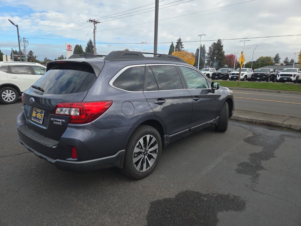 Used 2016 Subaru Outback 2.5i Limited AWD/4WD image 5