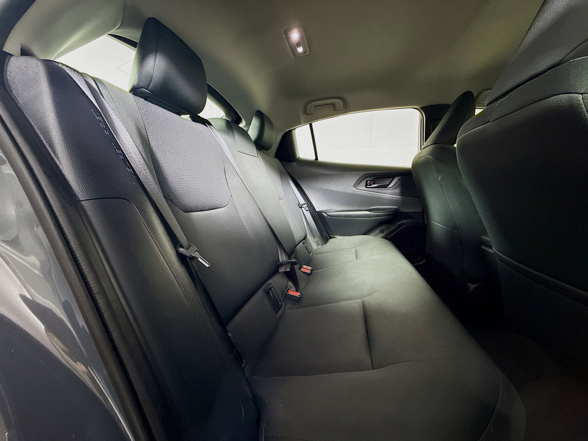 Used 2025 Toyota Prius LE image 23