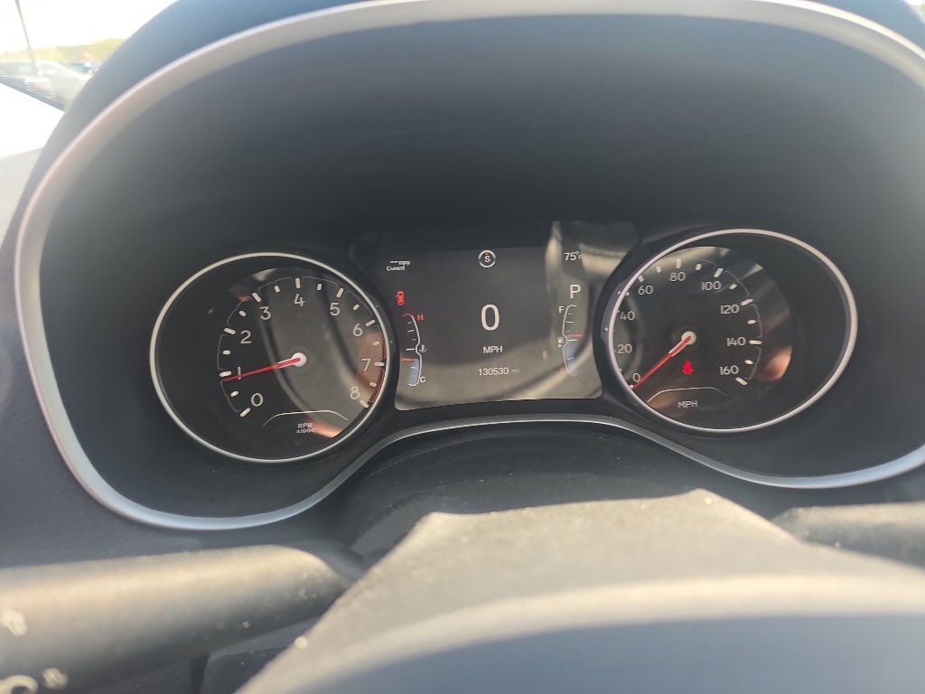 Used 2018 Jeep Compass Limited w/ Navigation Group AWD/4WD image 3