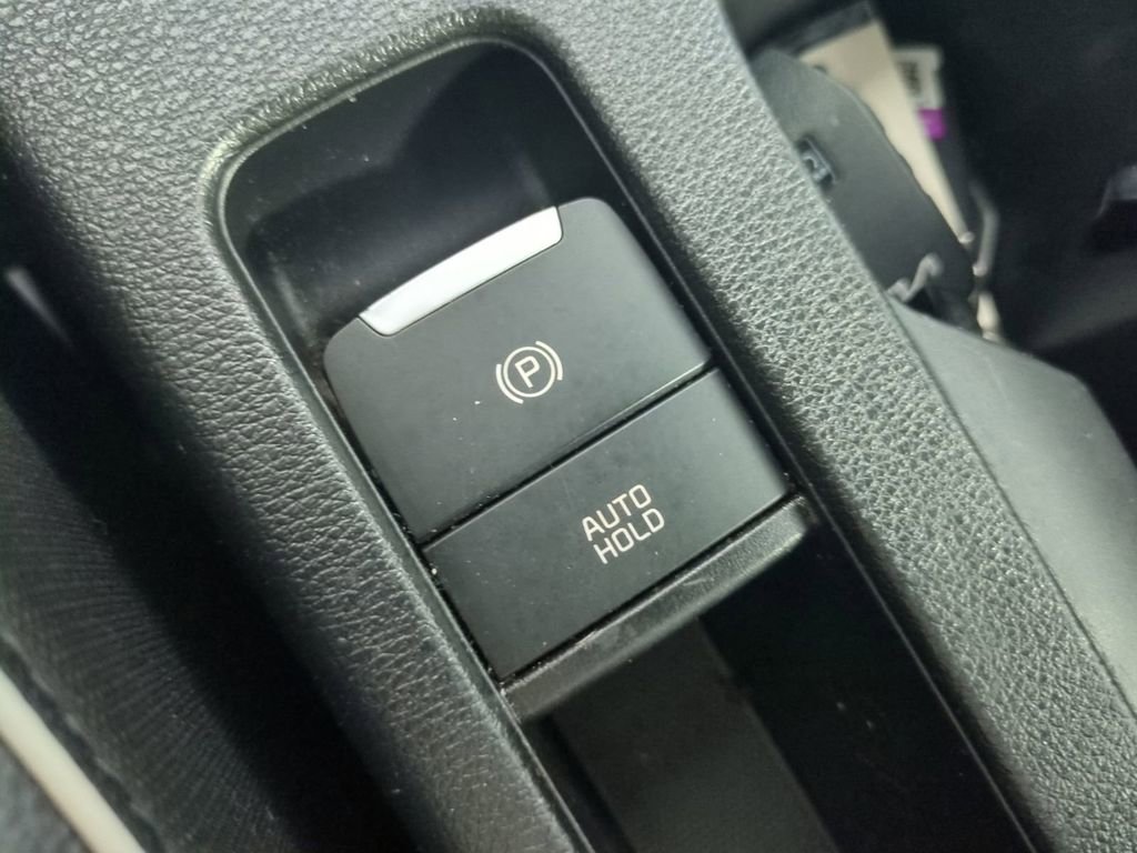 Used 2022 Kia Forte GT-Line w/ GT-Line Premium Package image 27