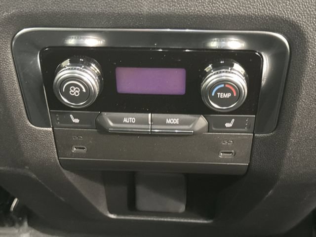 New 2026 GMC Yukon XL AT4 w/ LPO, Floor Liner Package AWD/4WD image 21
