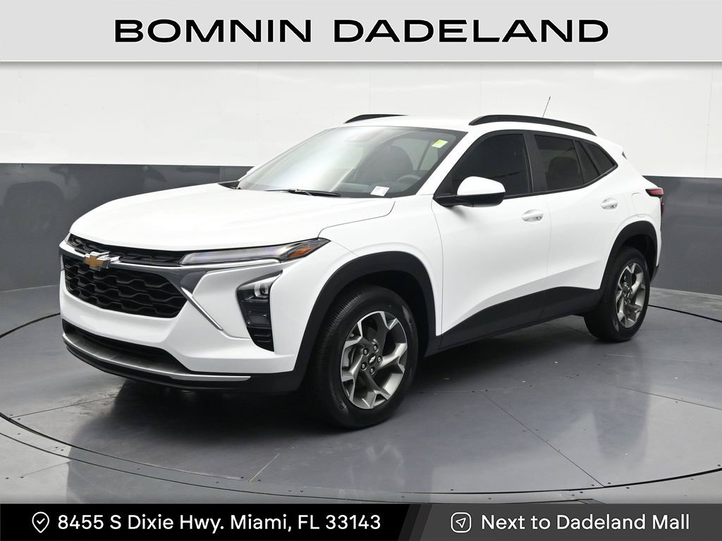 Used 2025 Chevrolet Trax LT
