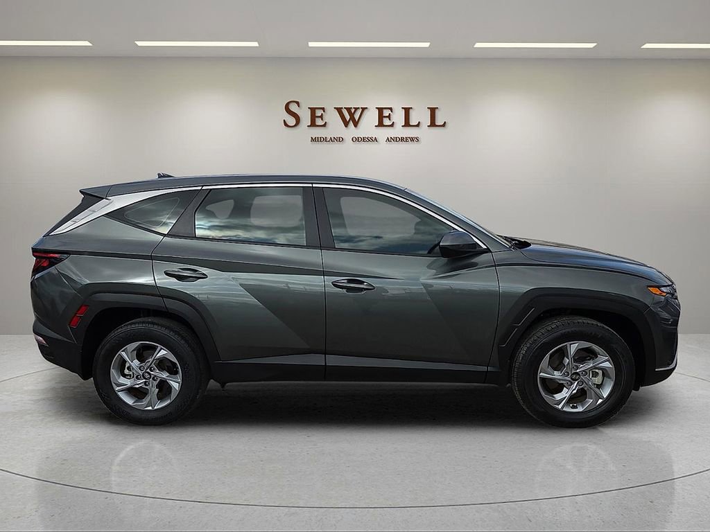 Used 2023 Hyundai Tucson SE AWD/4WD image 5
