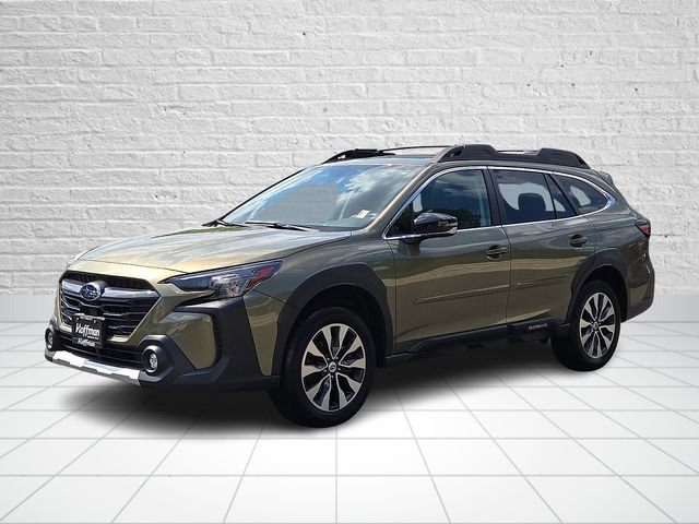 Used 2025 Subaru Outback Limited AWD/4WD image 3