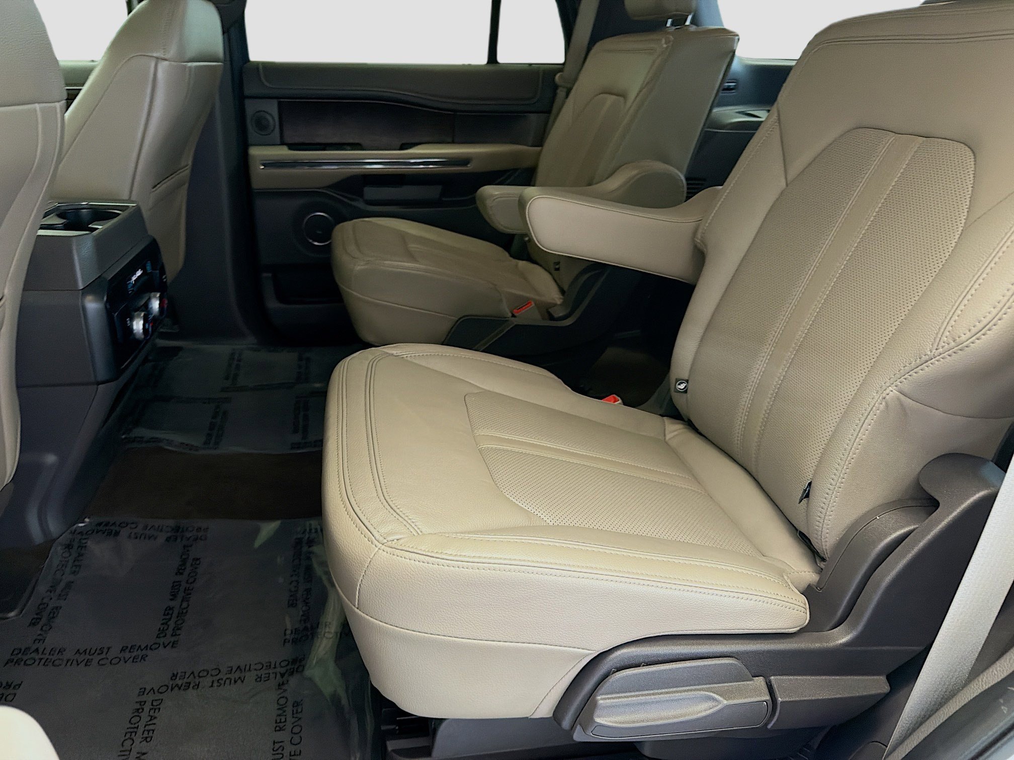 Used 2020 Ford Expedition Limited w/ Special Edition Package image 17