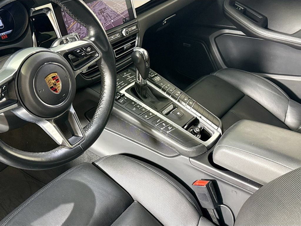 Certified 2020 Porsche Macan AWD/4WD image 21