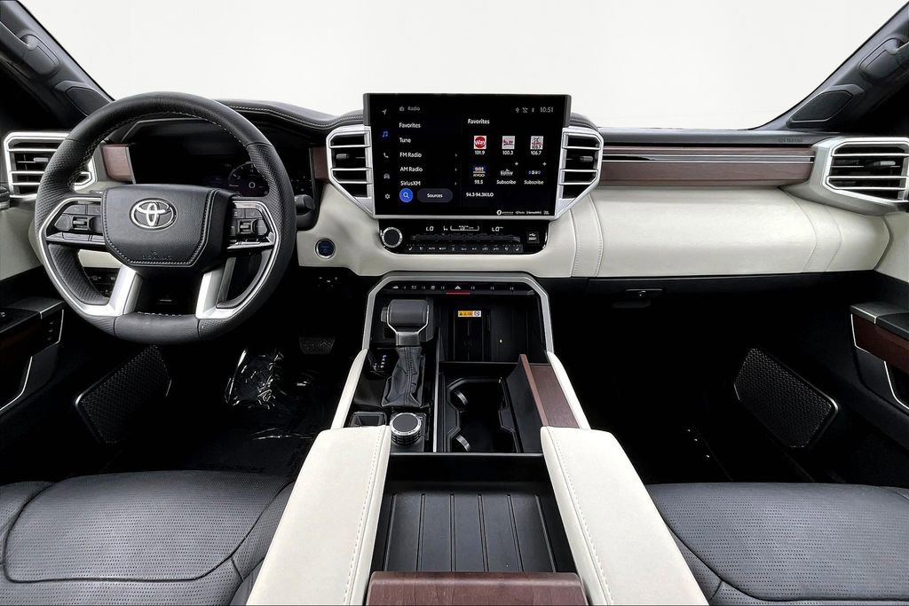 Used 2024 Toyota Sequoia Capstone image 7