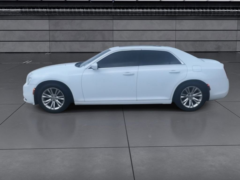 Used 2017 Chrysler 300 Limited w/ Value Package image 5