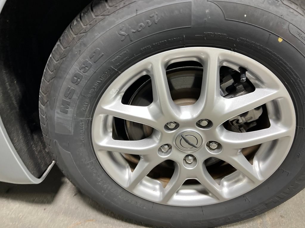 Used 2023 Chrysler Pacifica Touring-L FWD image 36