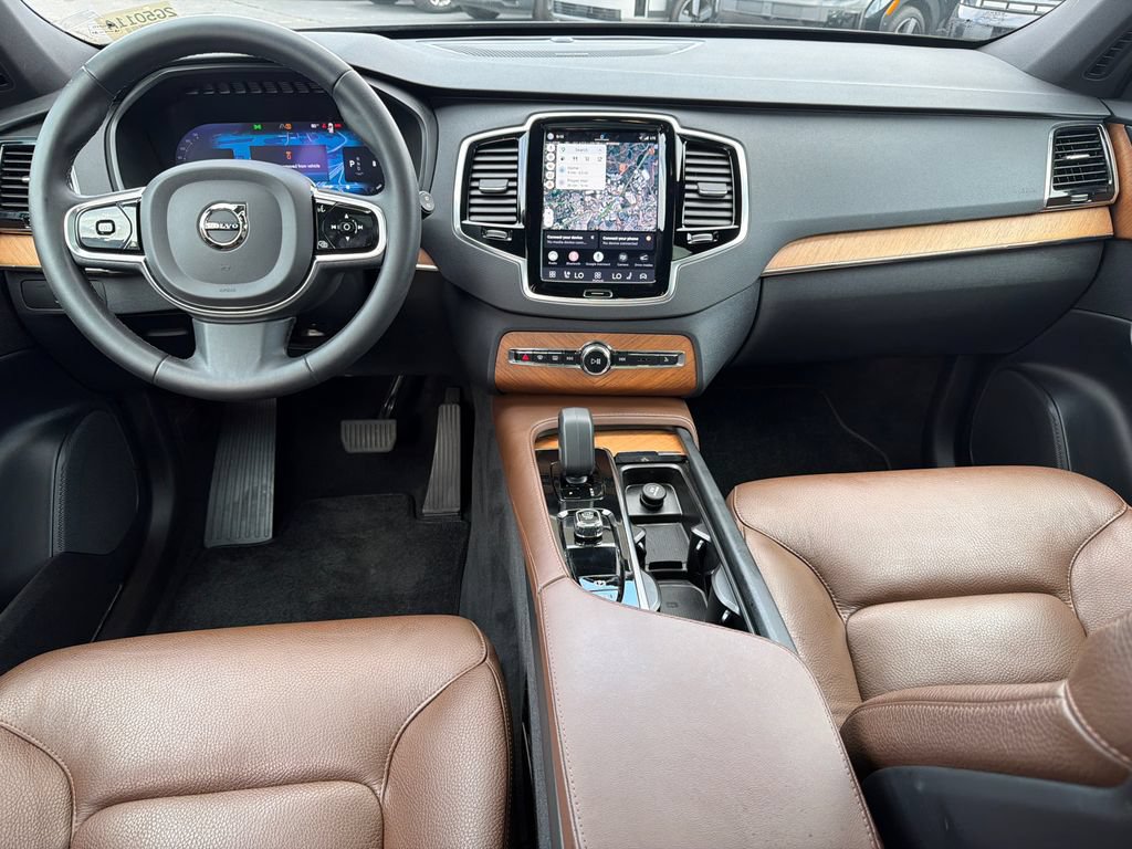 Used 2023 Volvo XC90 B6 Plus AWD/4WD image 23
