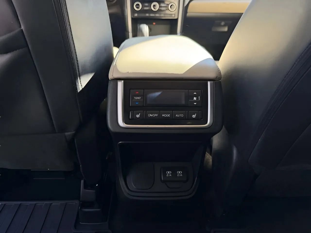 Used 2019 Subaru Ascent Limited w/ Popular Package #3 image 44