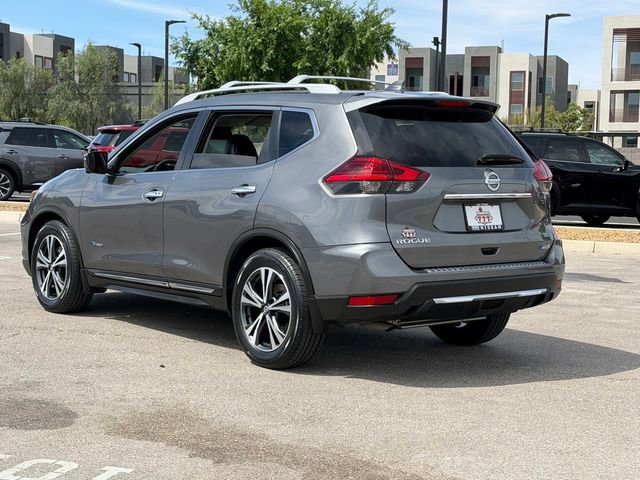 Used 2017 Nissan Rogue SL image 3